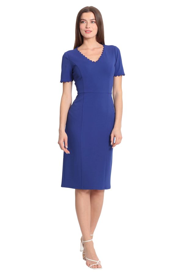 Women's Scallop Trim V-Neck and Short Sleeve Desk to Dinner Office Workwear Event Occasion Guest of