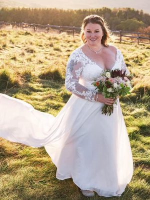 Wedding Dresses for Bride 2025 with Lace Appliques Chiffon A Line Women Dress Long Sleeves Beach Bride Dress